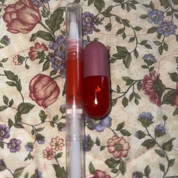 Halloween lipgloss sets; ask for individual price - Picture 4 of 5